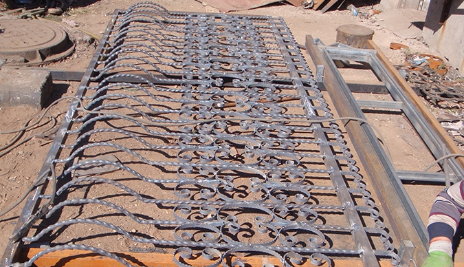 内蒙古铁艺防护窗生产